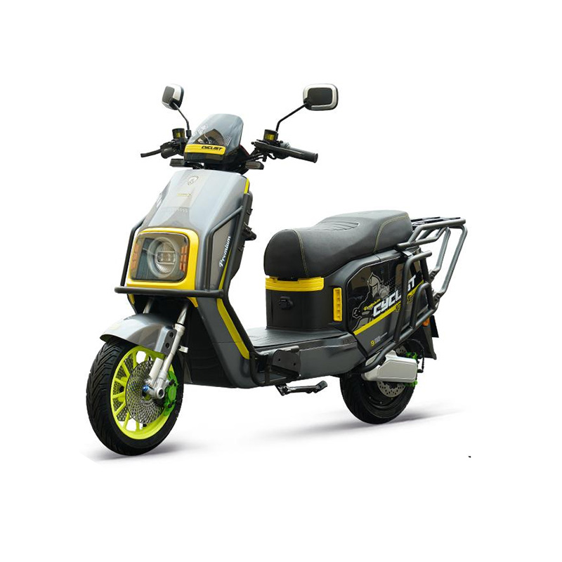 Hırsızlığı önlemek için Bull Model Elektrikli Scooter'da kilit, alarm veya uzaktan takip gibi hangi güvenlik özellikleri yerleşiktir?